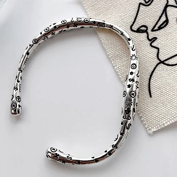 Irregular Graffiti Sterling Silver Bangle Cuff Bracelet - Picture 3 of 6